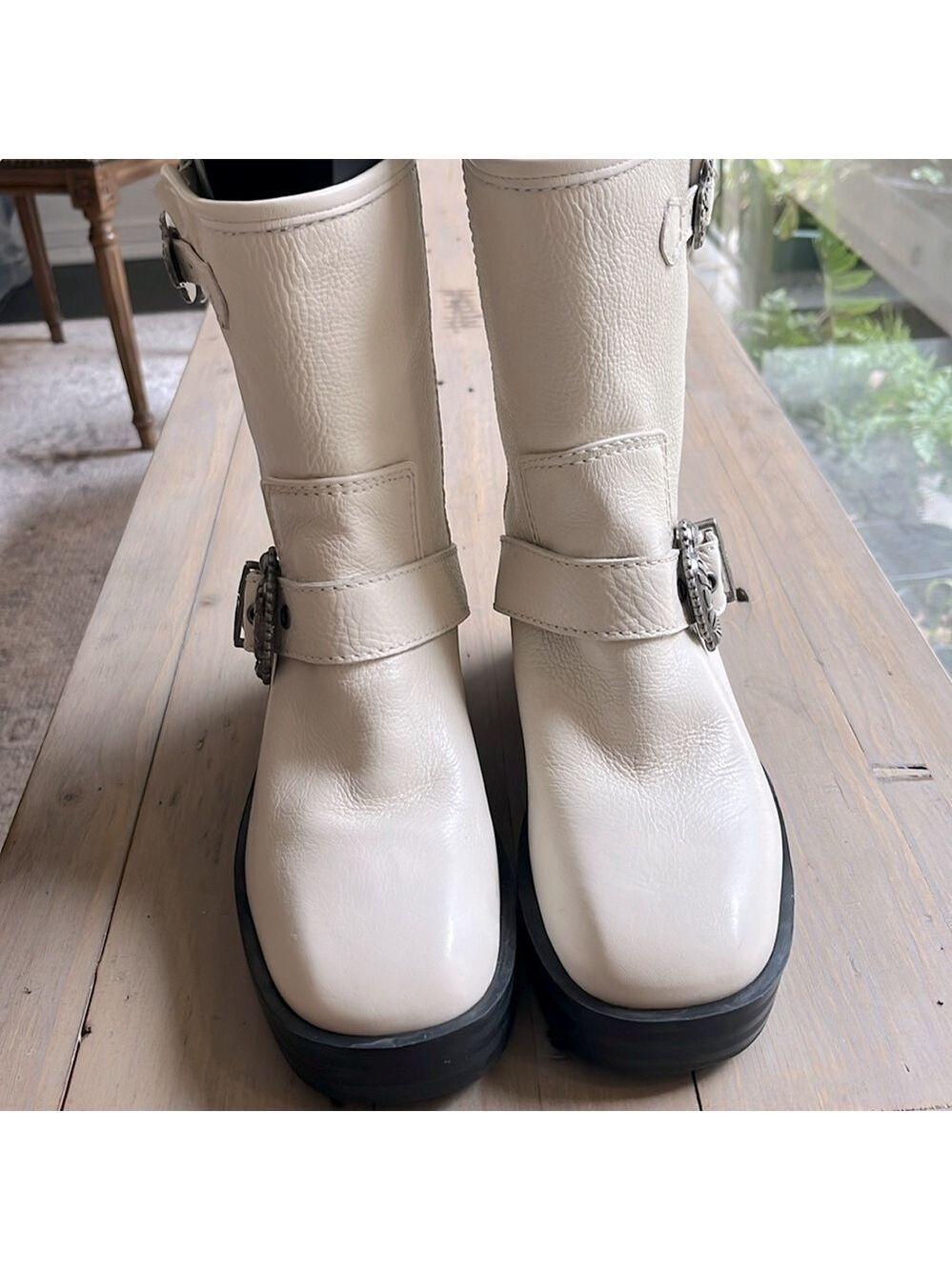 New Larroude Hardy Platform Leather Moto Buckle Boot in Off White Size 5 - Picture 8 of 15